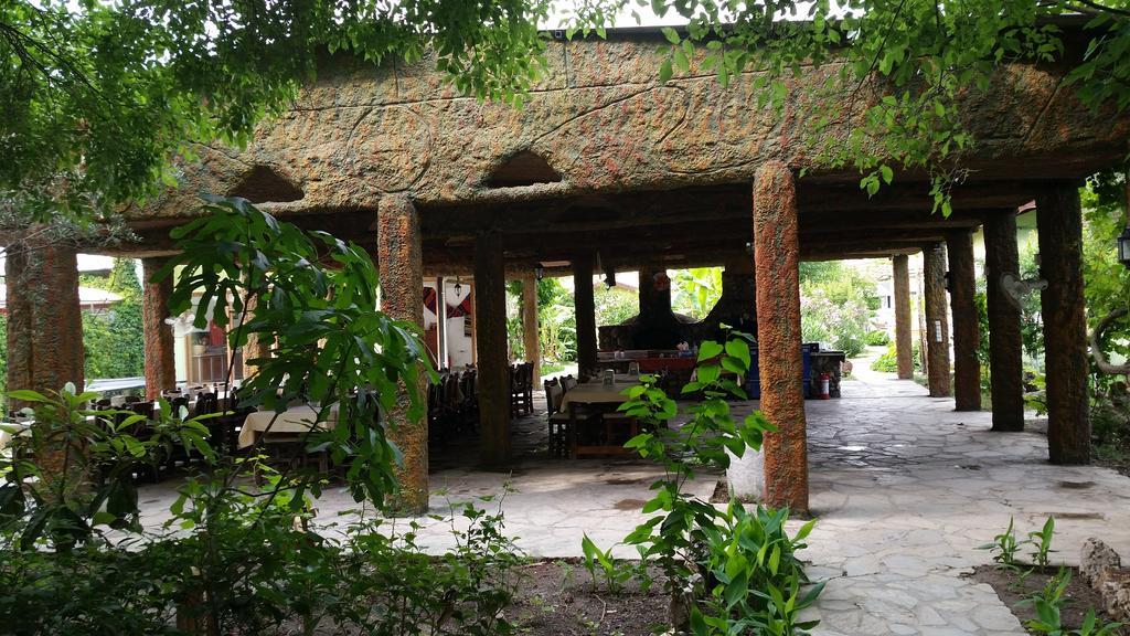 Hotel Riverside