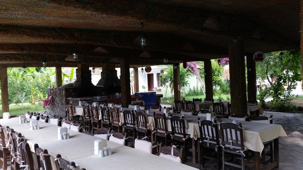 Riverside Dalyan
