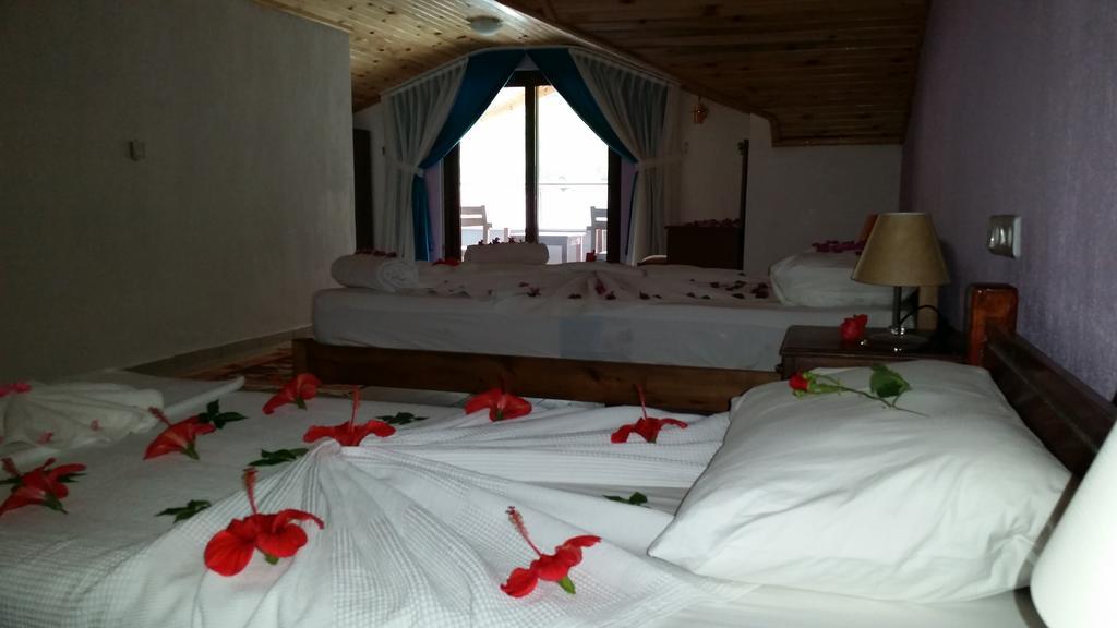 Hotel Riverside 2*